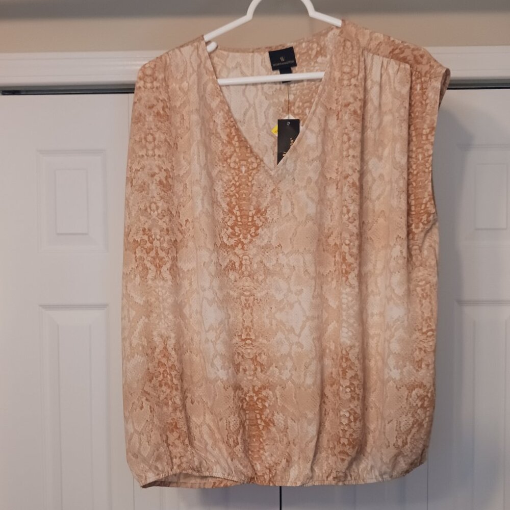 #179 3/$18 - NWT Worthington Tan/Cream Tank Top Size L